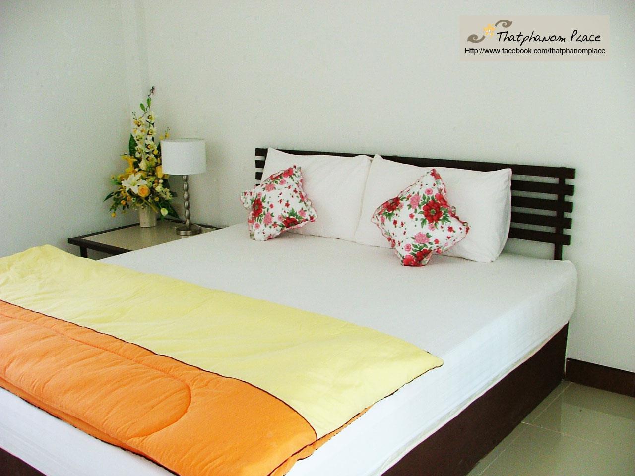 Thatphanom Place Exterior foto