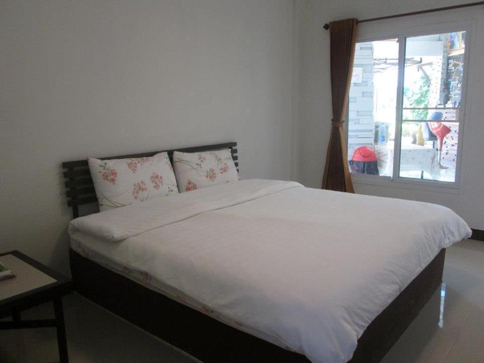 Thatphanom Place Quarto foto